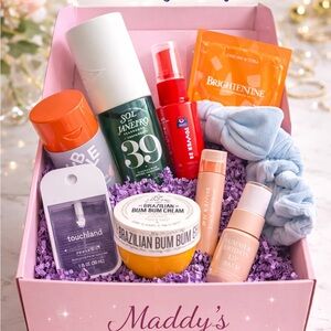 Maddy’s Mystery Box. Premium items & beauty come together  comes with 4 items.